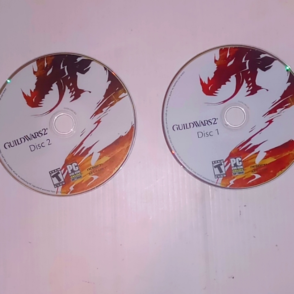 Guild Wars 2, PC DVD-ROM Game 2012, Disc 1 & 2 Complete
